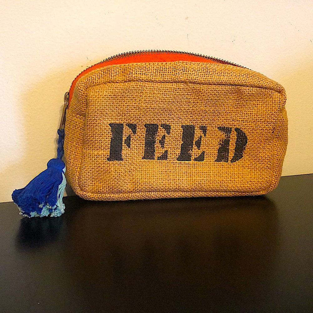Feed project clutch pouch